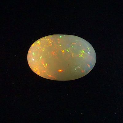 10.05 ct White Opal - Oval