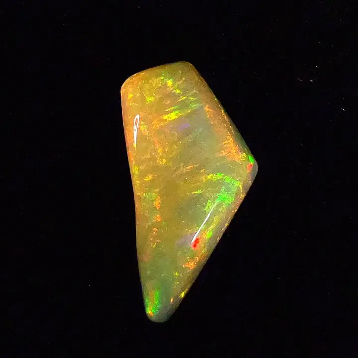10.34 ct Yellow Opal - Freeform
