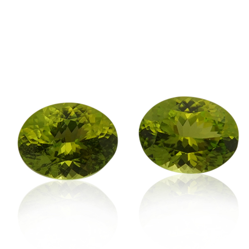 4.91 ct Green Peridot - Oval