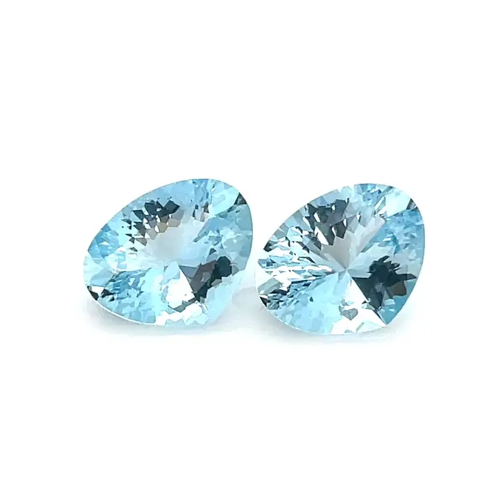 3.41 ct Blue Aquamarine - Trillion