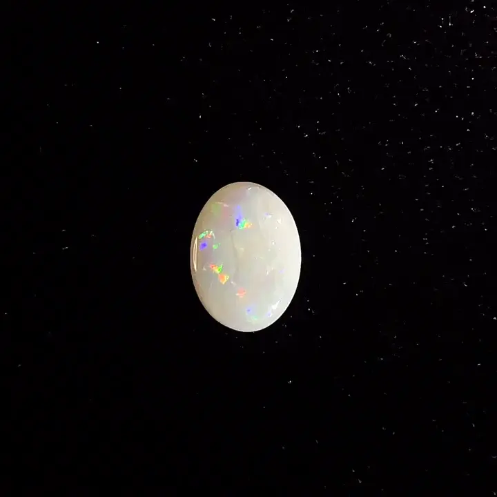 0.54 ct White Opal - Oval