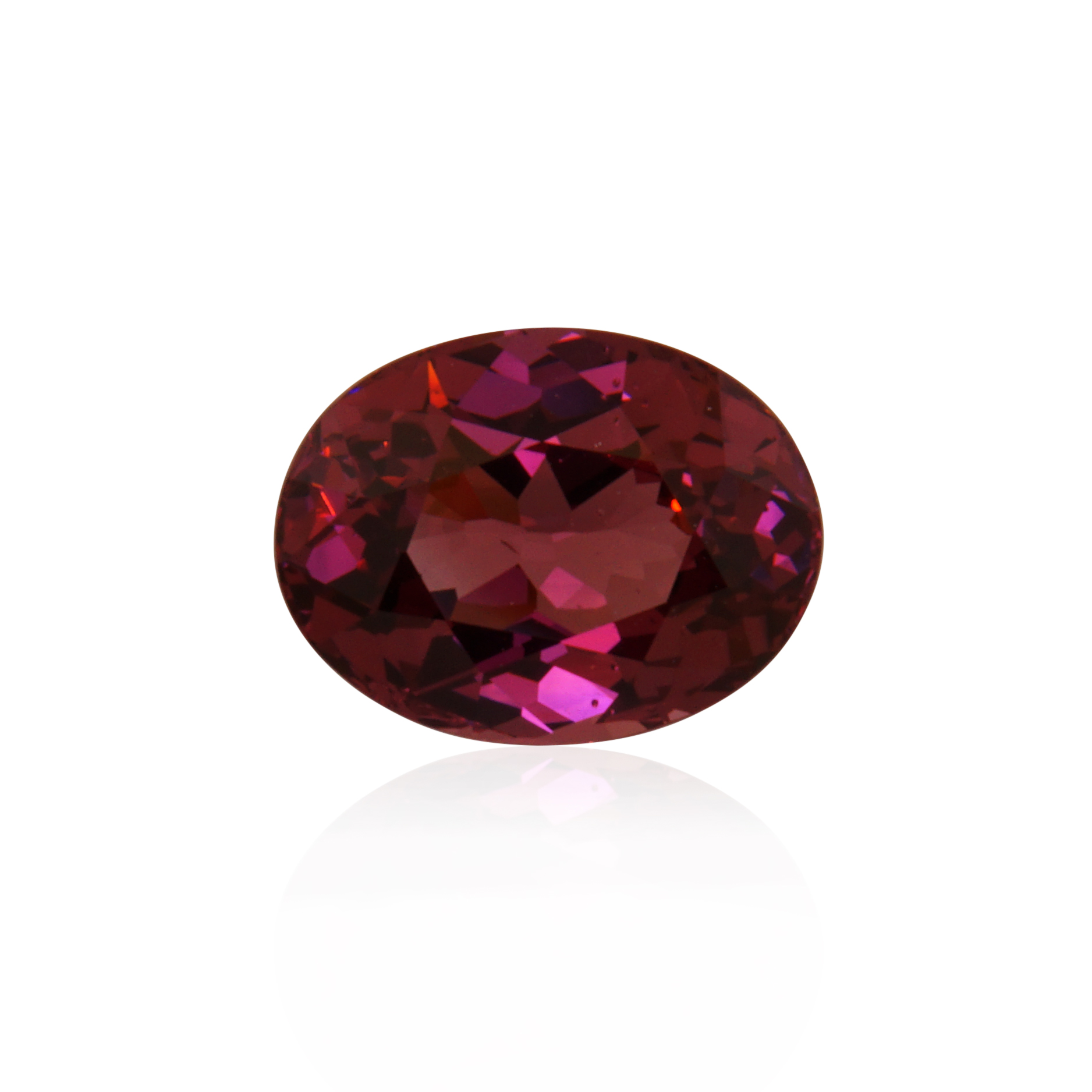 2.67 ct Red Garnet-Rhodolite - Oval