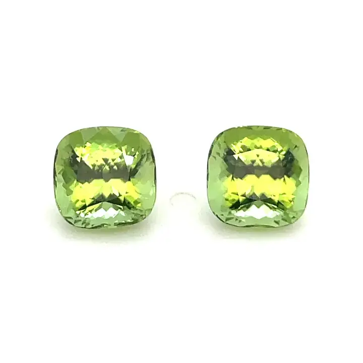 4.72 ct Green Peridot - Cushion