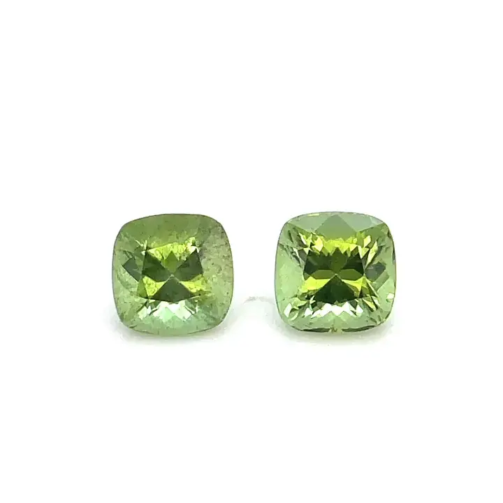 4.07 ct Green Peridot - Cushion