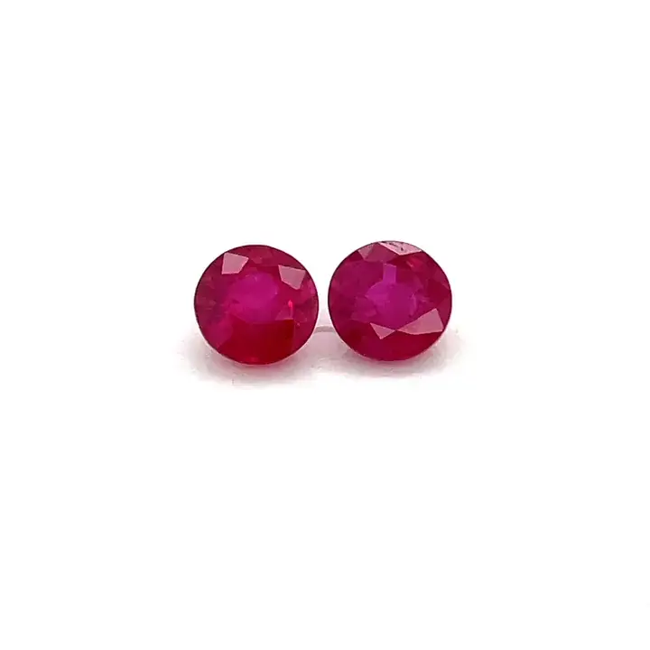 1.65 ct Red Ruby - Round