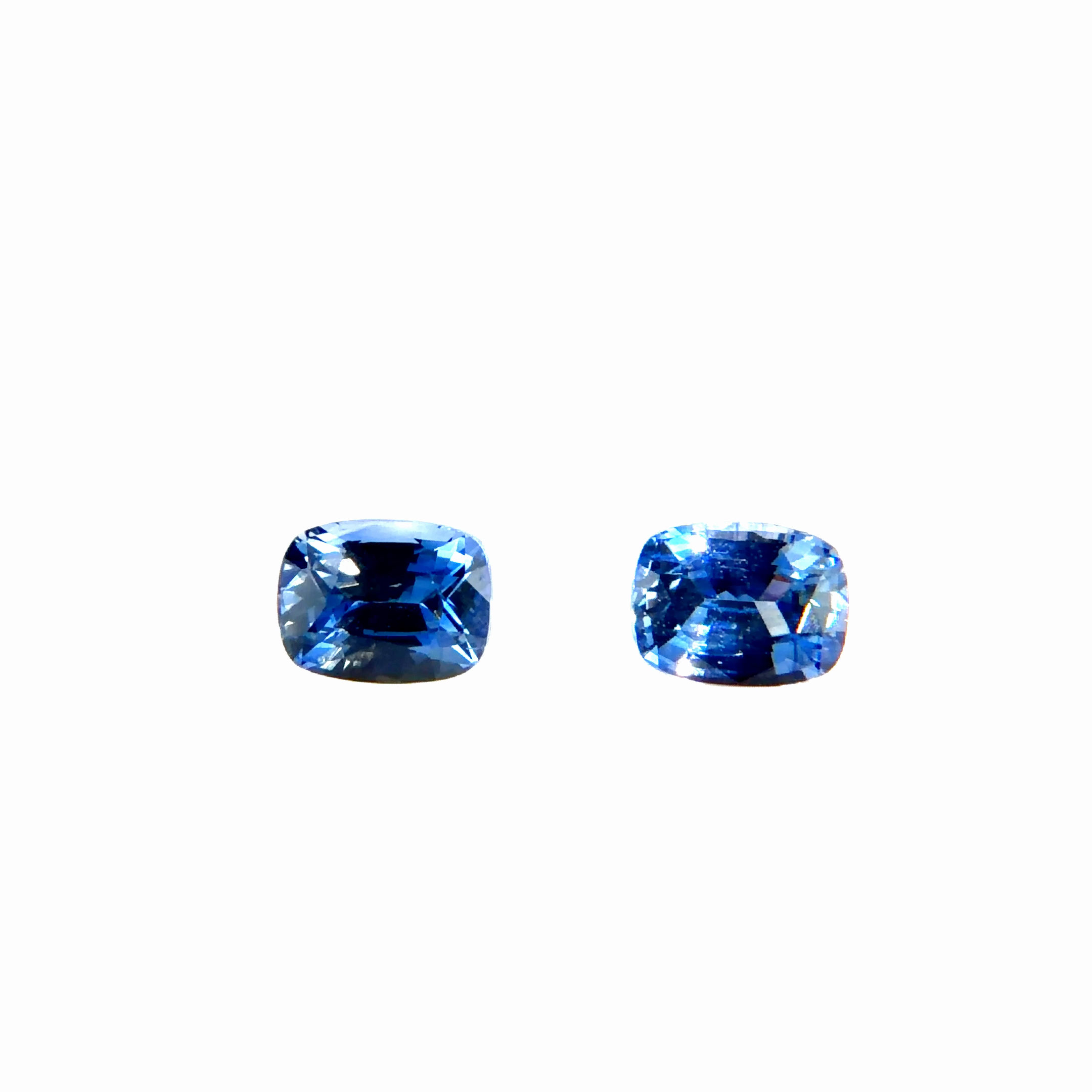2.31 ct Blue Sapphire - Cushion