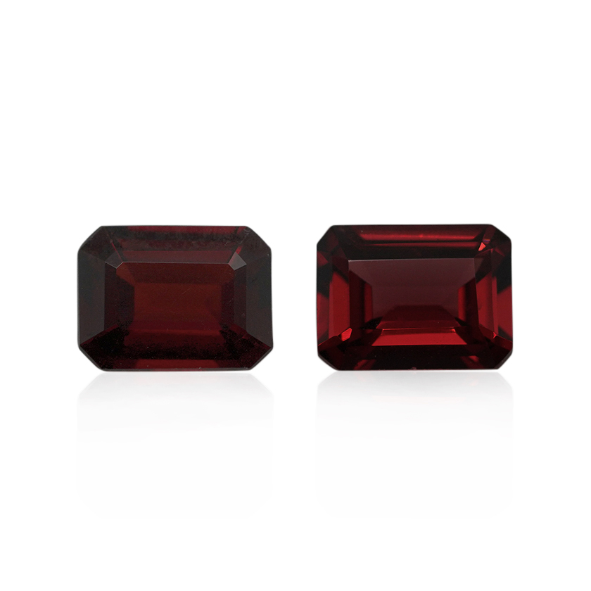 3.76 ct Red Garnet - Emerald Cut