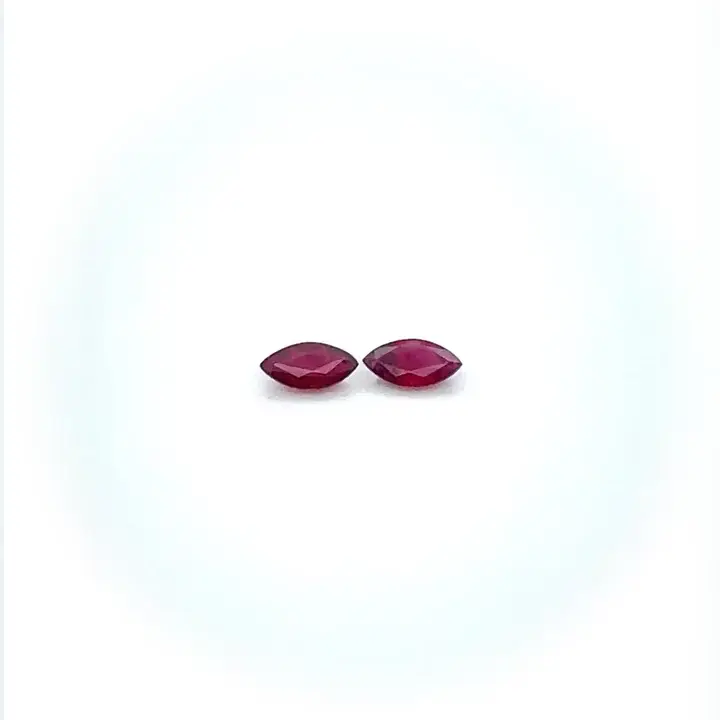 0.38 ct Red Ruby - Marquise