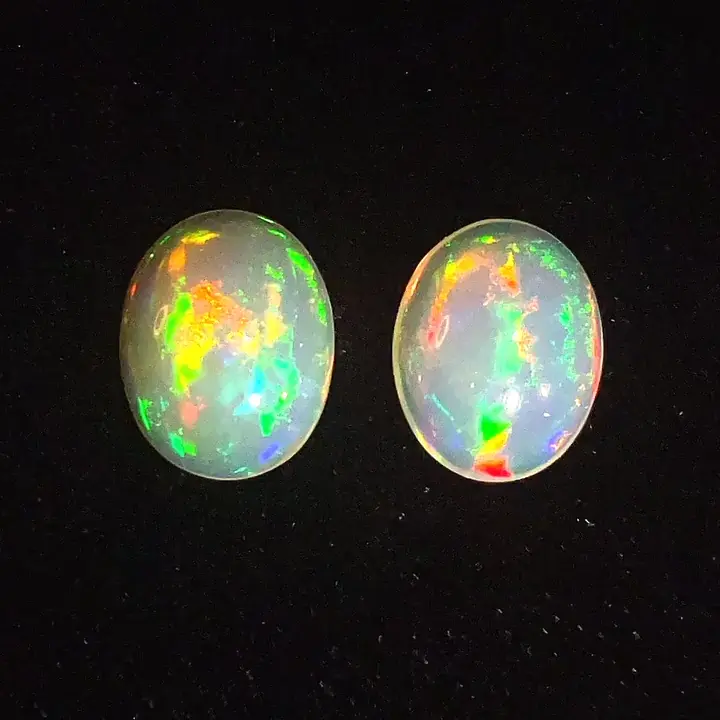 3.22 ct Colorless Opal - Oval