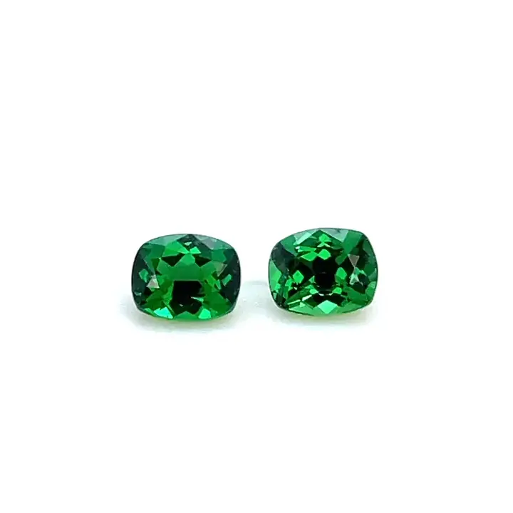 0.92 ct Green Garnet-Tsavorite - Cushion