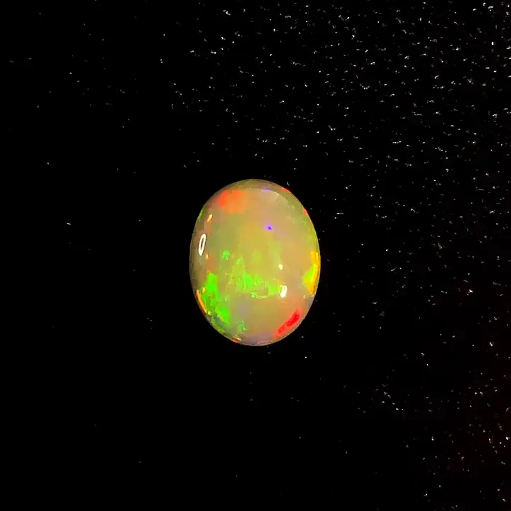 0.61 ct Yellow Opal - Oval