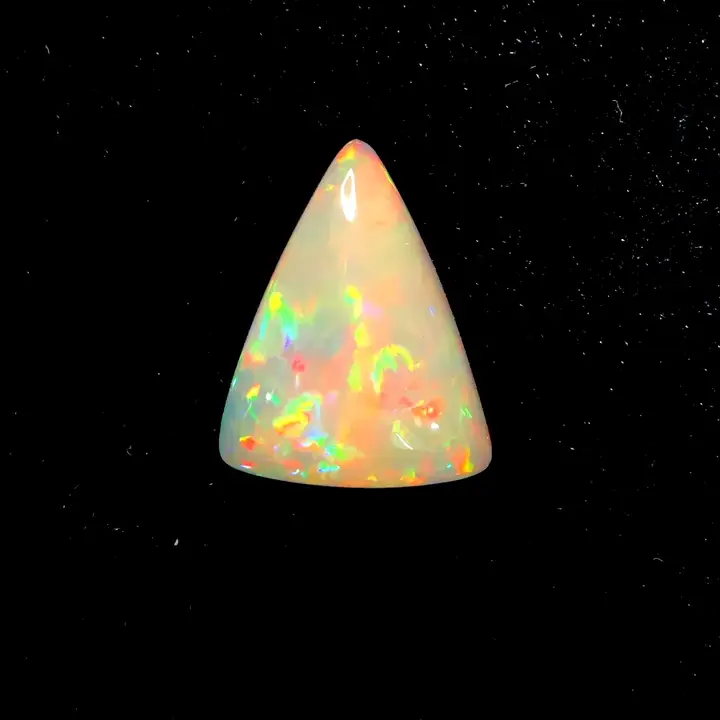 8.57 ct White Opal - Trillion