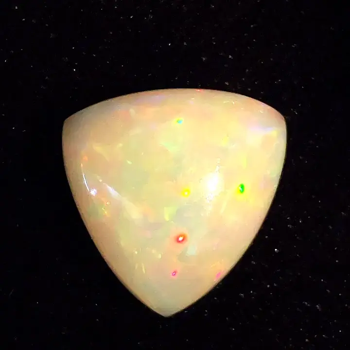 8.79 ct Gray Opal - Trillion