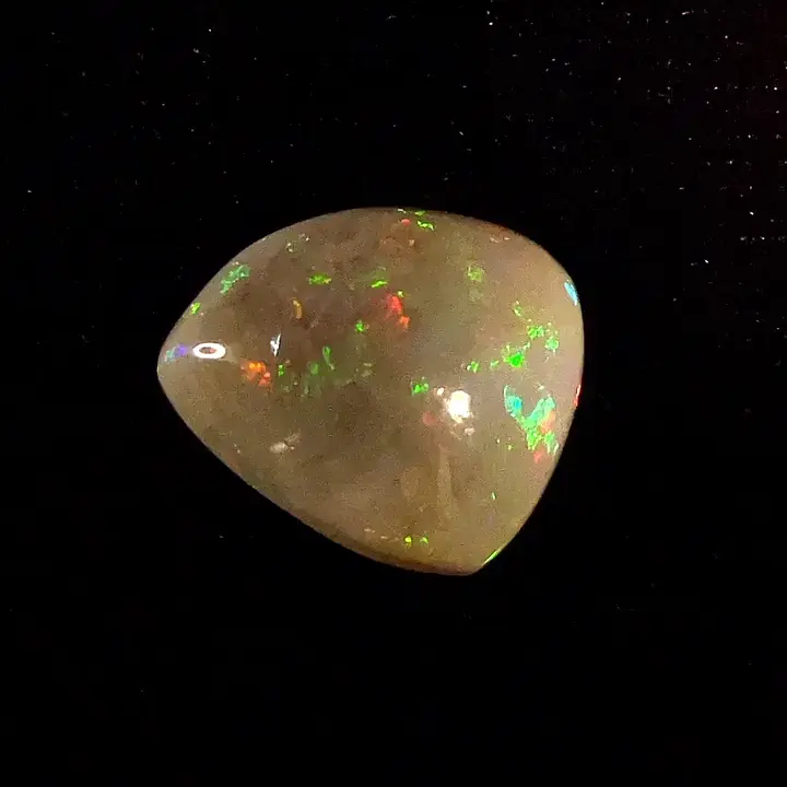 5.56 ct Gray Opal - Trillion