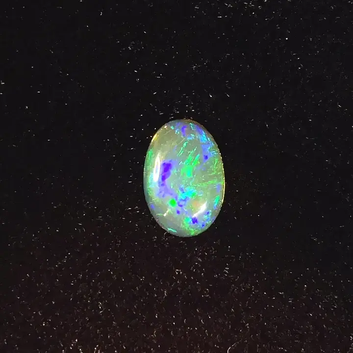 0.93 ct Colorless Opal - Oval