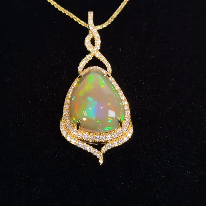 18kt Rose Gold Opal Pendant