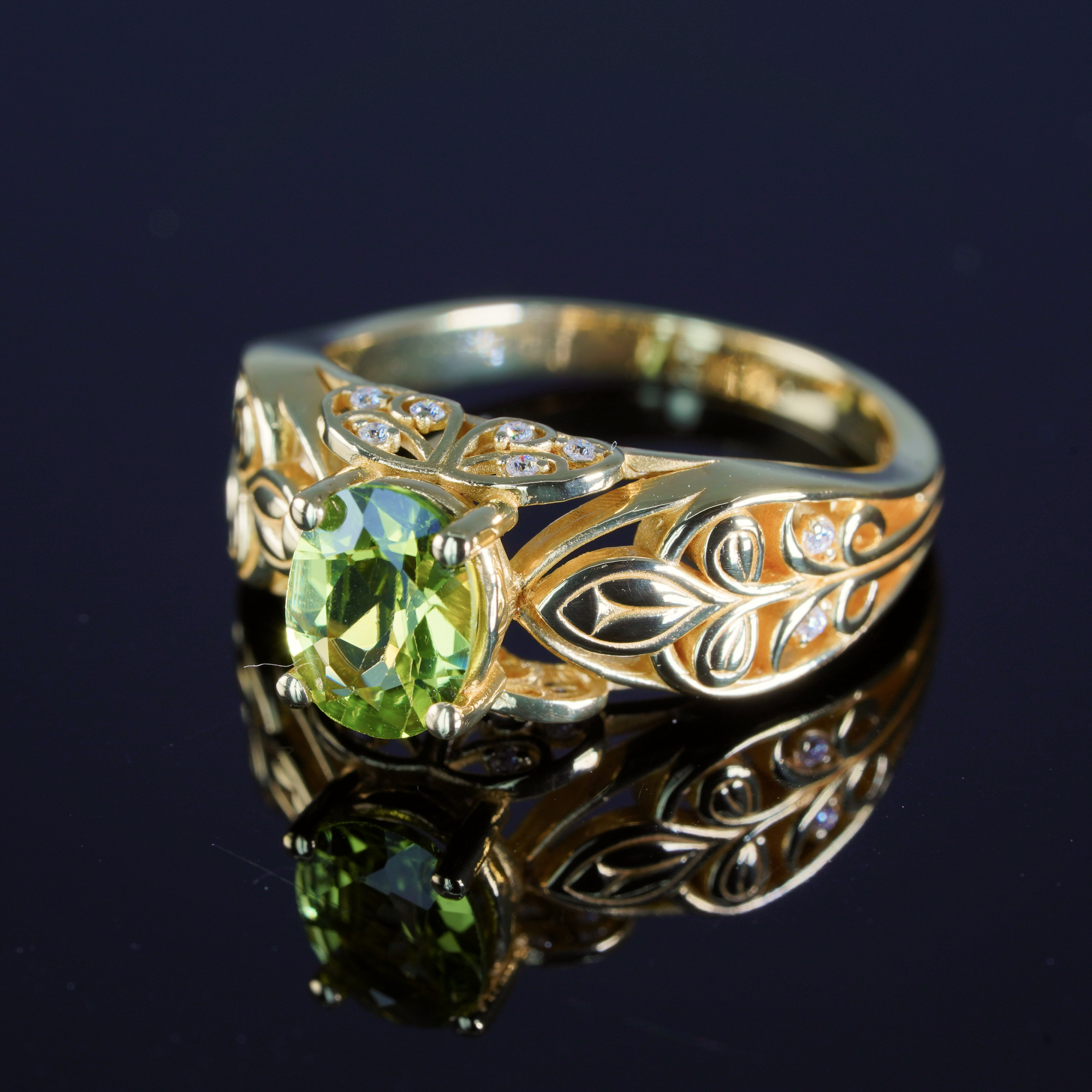 .925 Sterling Silver Peridot Ring